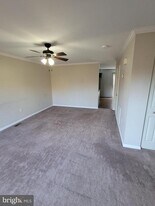 233 Charleston Ct in La Plata, MD - Building Photo