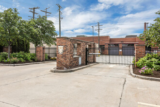 3434 Russell St, Unit 107 in Detroit, MI - Building Photo - Building Photo