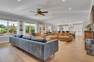 6206 Pettus Rd in Nashville, TN - Building Photo - Building Photo