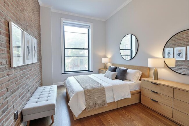 232 W 14th St, Unit 5B in New York, NY - Building Photo - Building Photo