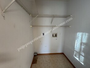 300 S 6th St in Flippin, AR - Building Photo - Building Photo