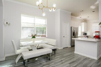 10 Tealight Pl in Tomball, TX - Building Photo - Building Photo