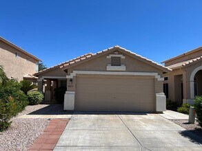 5023 W Kristal Way in Glendale, AZ - Building Photo - Building Photo