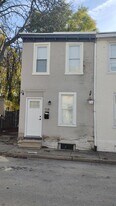 118 E Springer St in Philadelphia, PA - Building Photo