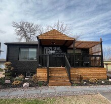 108 Walnut St in Windsor, CO - Building Photo