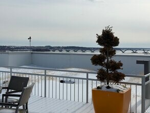 925 N Fairfax St, Unit 806 in Alexandria, VA - Foto de edificio - Building Photo