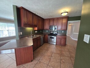 735 Larkspur Dr in Fayetteville, NC - Building Photo - Building Photo
