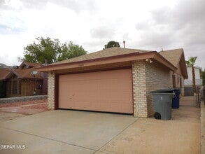 11629 Kristy Weaver Dr in El Paso, TX - Building Photo - Building Photo
