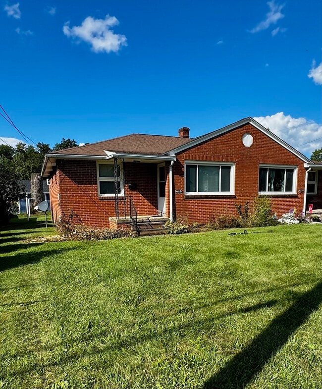 778 Maple St, Unit 780 in Mansfield, OH - Foto de edificio - Building Photo