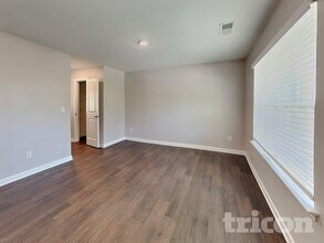 205 Brenett Francis Ct in Charlotte, NC - Building Photo - Building Photo