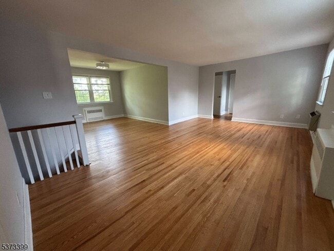 26 Locust Dr in Summit, NJ - Foto de edificio - Building Photo