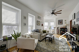 2730 W Chase Ave, Unit 2F in Chicago, IL - Building Photo - Building Photo