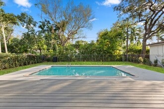 4080 Hardie Ave in Miami, FL - Foto de edificio - Building Photo