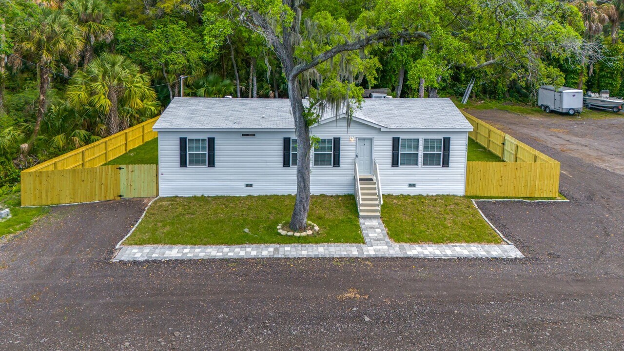 8544 S 78th St in Riverview, FL - Building Photo