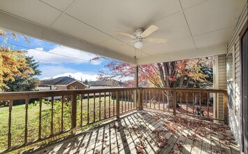 114 Briar Meadow Dr in Carl Junction, MO - Building Photo - Building Photo