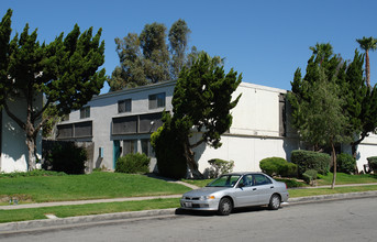 724 Fondren St in Orange, CA - Building Photo - Building Photo