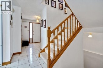 109 Holm St in Cambridge, ON - Building Photo - Building Photo