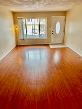354 Abbot Ave in Daly City, CA - Foto de edificio - Building Photo
