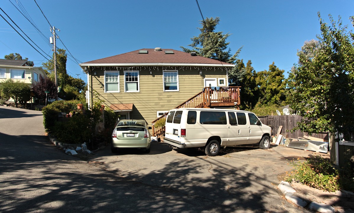 2-2A Prospect Dr in San Rafael, CA - Building Photo