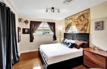 1155 S Biscayne Point Rd in Miami Beach, FL - Building Photo - Building Photo