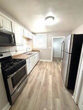 7006 Toepfer Rd in Warren, MI - Building Photo - Building Photo