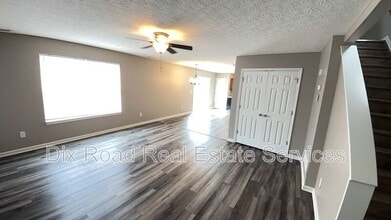 6001 Yosemite Dr in Cincinnati, OH - Building Photo - Building Photo