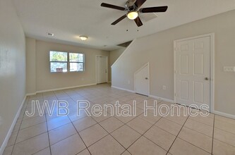 2851 Yellow Pine Ct in Jacksonville, FL - Building Photo - Building Photo