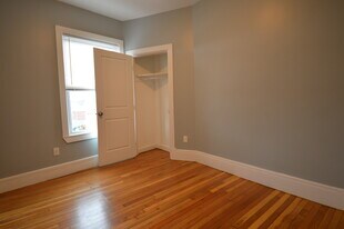 301 Hancock St, Unit 2 in Boston, MA - Building Photo