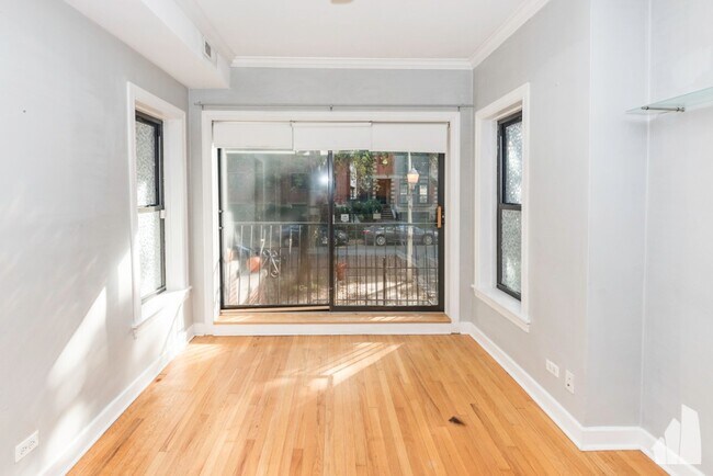 850 W Buckingham Pl, Unit 1s in Chicago, IL - Foto de edificio - Building Photo