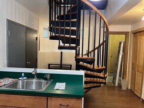 12 Wigglesworth St, Unit 1 in Boston, MA - Building Photo - Building Photo