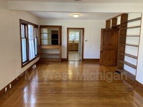 1436 Matilda St NE in Grand Rapids, MI - Building Photo - Building Photo