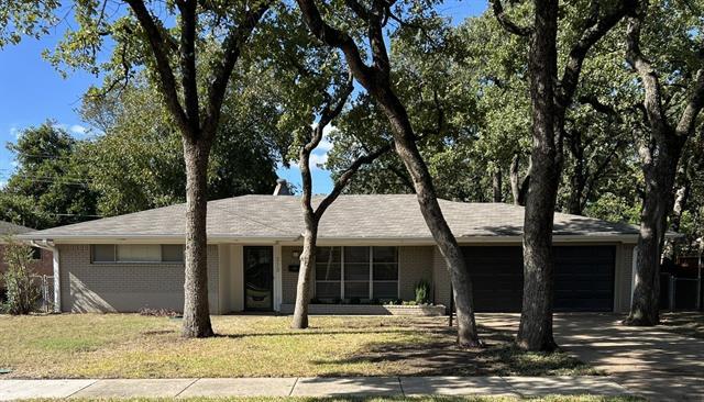 property at 313 Nottingham Dr