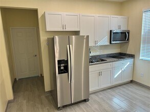 9864 4th Ave-Unit -1 in Orlando, FL - Building Photo - Building Photo