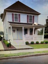 223 Delaware Ave, Unit 1st Floor in Morrisville, PA - Building Photo