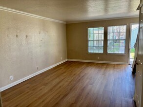 5640 Riverside Dr in Chino, CA - Building Photo - Building Photo