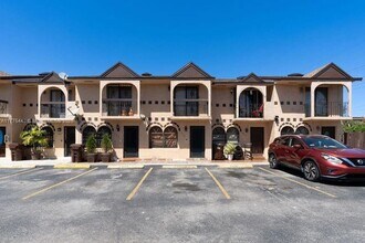 5431 W 22nd Ct in Hialeah, FL - Building Photo - Building Photo