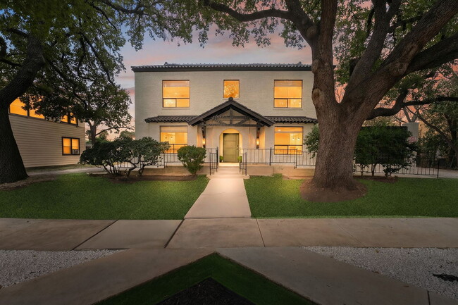 The Mulberry in San Antonio, TX - Building Photo - Building Photo