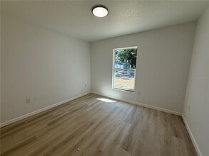 4826 NW 62nd Ave in Ocala, FL - Building Photo - Building Photo