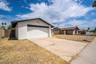 8917 N 55th Dr in Glendale, AZ - Building Photo - Building Photo