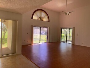 420 Ashwood Pl in Boca Raton, FL - Building Photo - Building Photo
