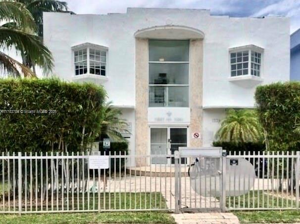 property at 1526 Pennsylvania Ave