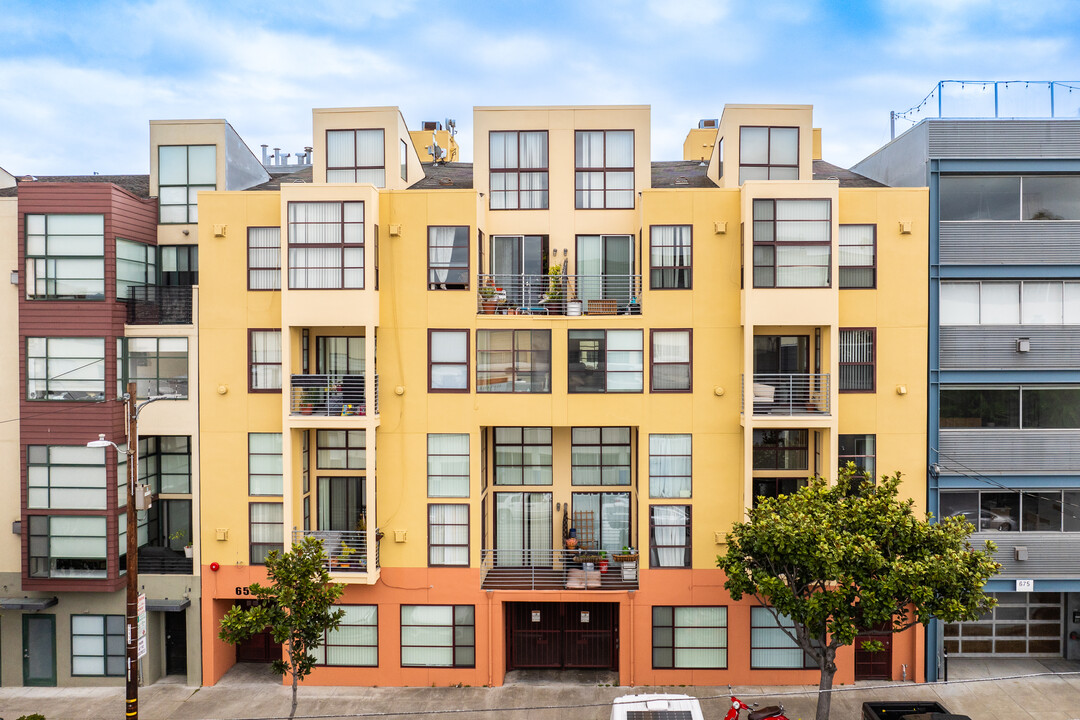 655 Tennessee St in San Francisco, CA - Building Photo