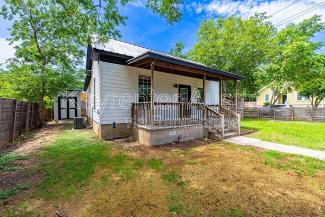 property at 1801 E 13th St
