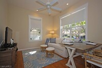 6855 Old Banyan Way in Naples, FL - Foto de edificio - Building Photo