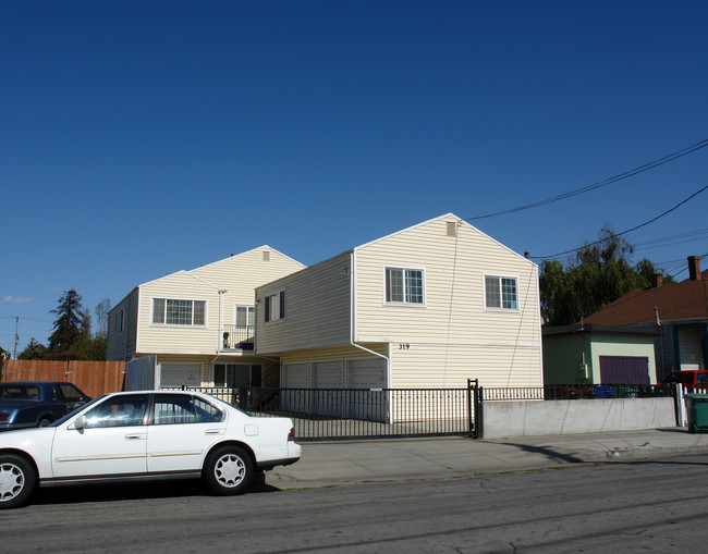 319 Chanslor Ave in Richmond, CA - Building Photo - Building Photo