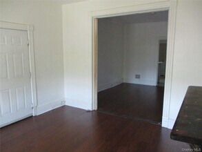 33 Bay View Terrace in Newburgh, NY - Building Photo - Building Photo