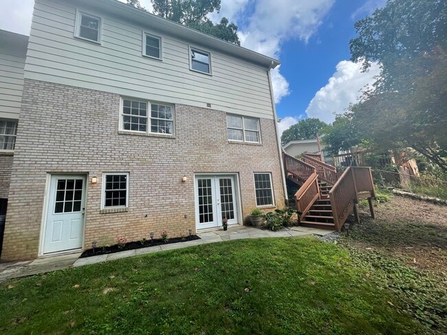 1307 Sarah Dr, Unit Low level efficiency unit