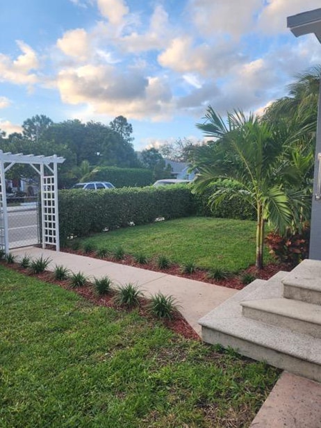 126 S E St in Lake Worth, FL - Foto de edificio - Building Photo