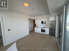 15 Skyridge Dr in Brampton, ON - Building Photo - Building Photo