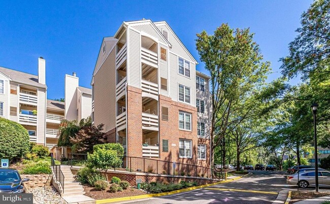 property at 244 S Reynolds St
